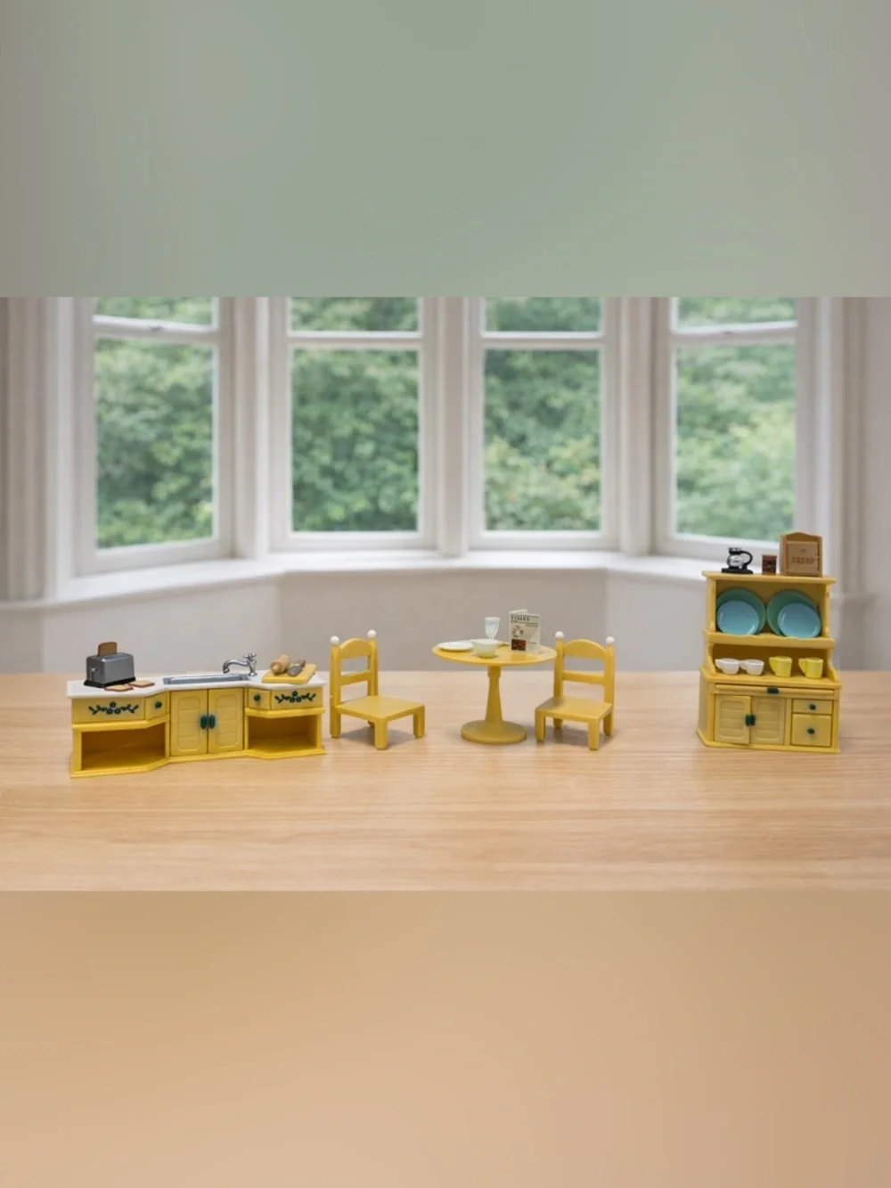 Sylvanian Families Calico Critters Kitchen Table Chairs Cabinet Sink Hutch Lot